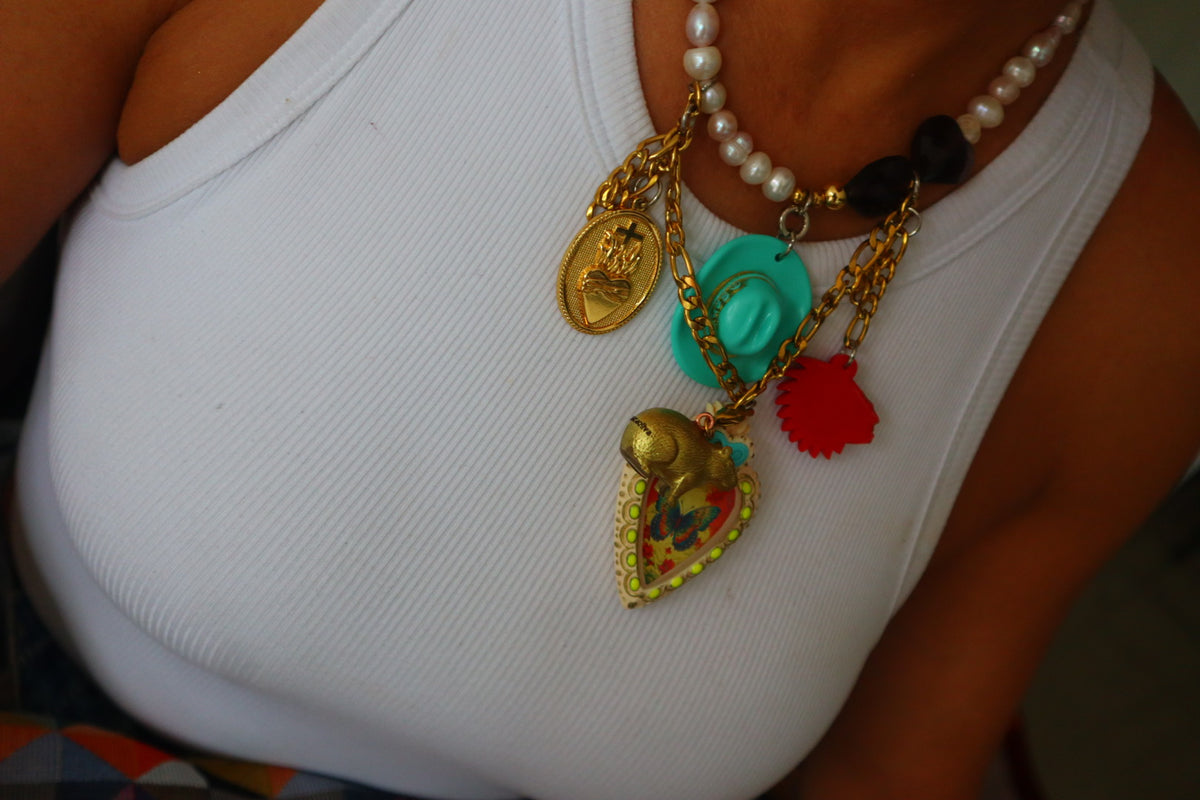 COLLAR CORAZÓN MARIPOSA