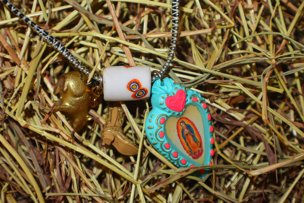 COLLAR CORAZÓN DE GUADALUPE