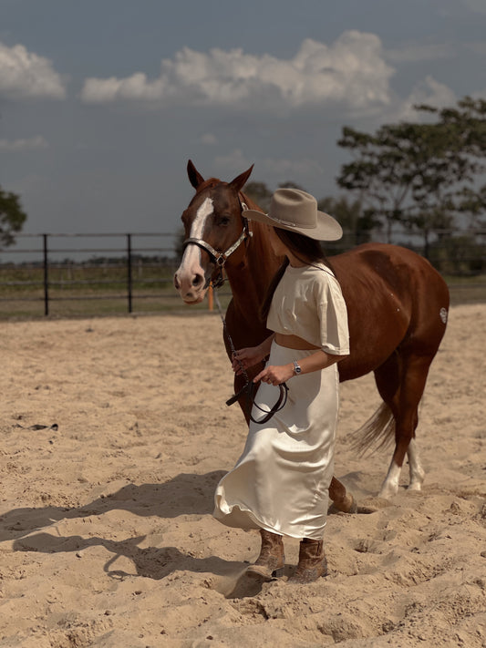 CAMISETA ARENA CHIGUIRO DORADO