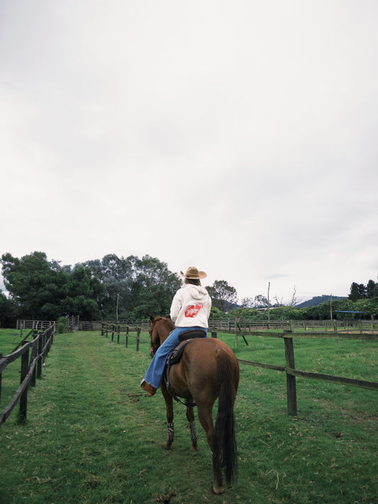 HODDIE IVORY CHIGÜIRO ROSADOS