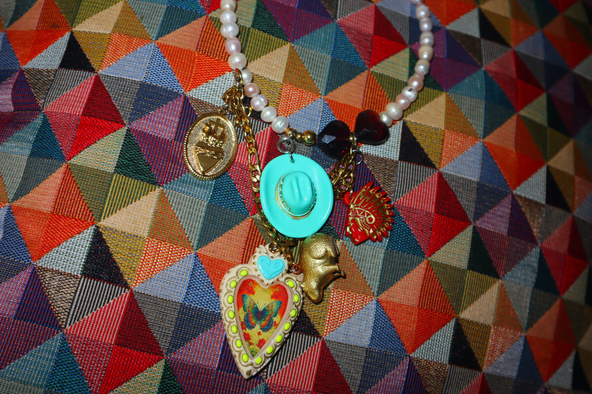 COLLAR CORAZÓN MARIPOSA